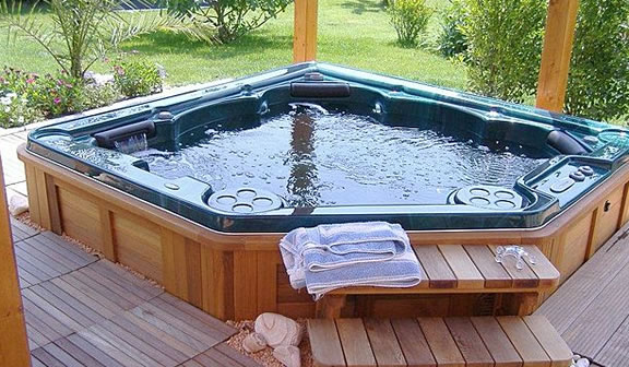 used_hot_tub_sunriver_or